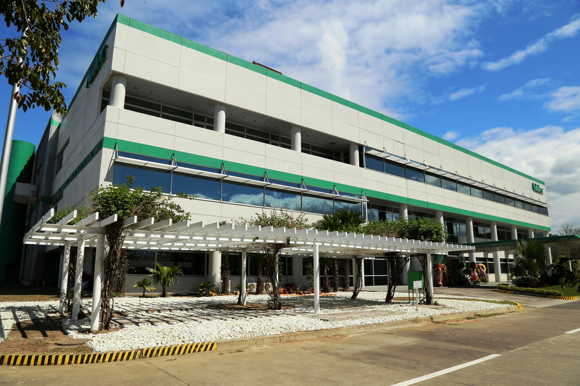 Japanese firm to expand product line in Subic Freeport with P4.2B investment