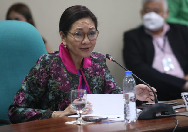 Senator Risa Hontiveros expressed concern on Thursday over Sugar Order (SO) No. 6, which authorizes the importation of 440,000 metric tons (MT) of refined sugar.