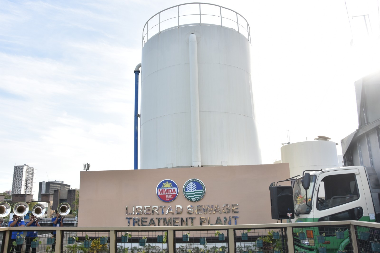 A sewage treatment plant in Pasay City was inaugurated on Tuesday in a bid to improve the water quality of Manila Bay.