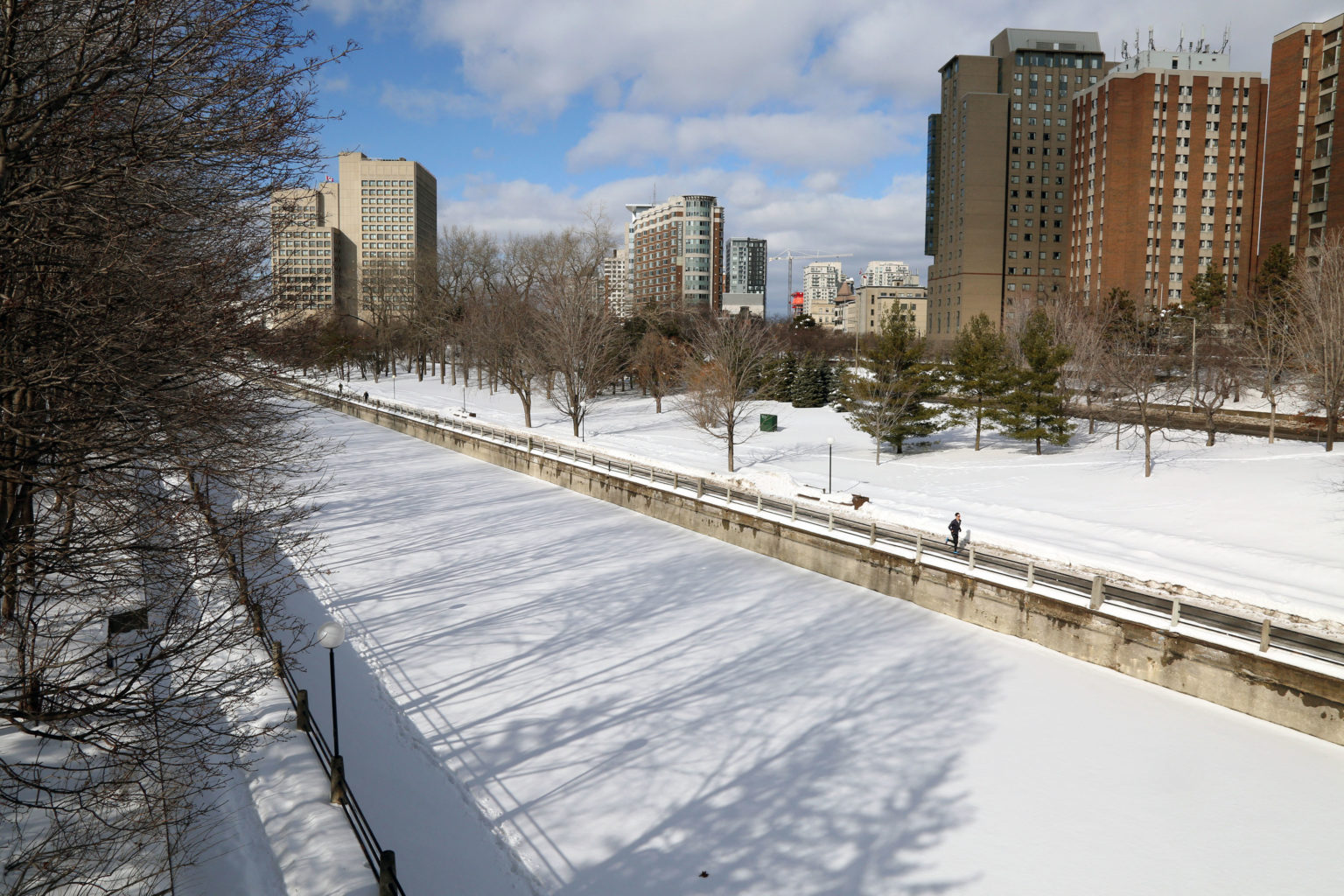 too-warm-in-canada-world-s-largest-ice-rink-may-not-open-inquirer-news