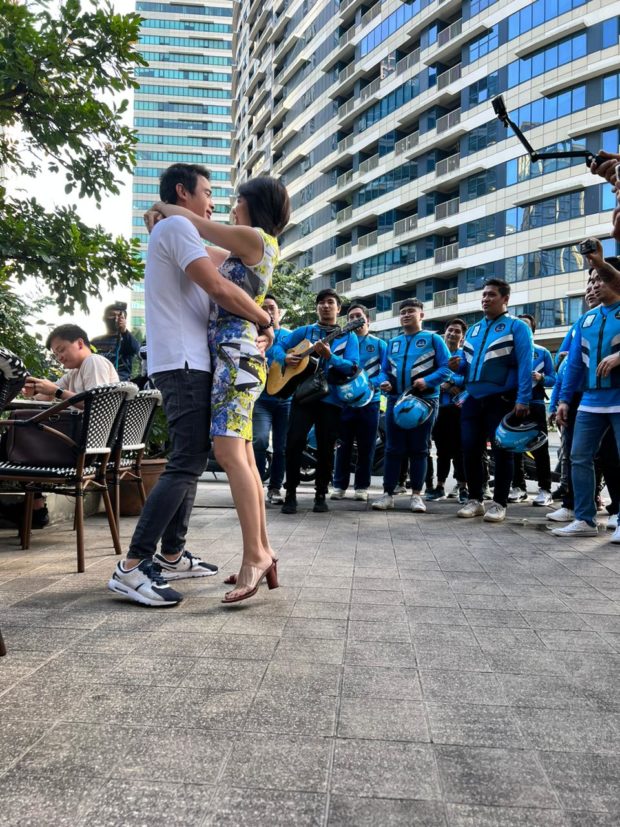 This group of Angkas riders made hearts flutter at a restaurant in Makati after surprising an unsuspecting woman with a "harana"-- a traditional Filipino way to win a woman’s heart -- in celebration of Valentine’s Day.