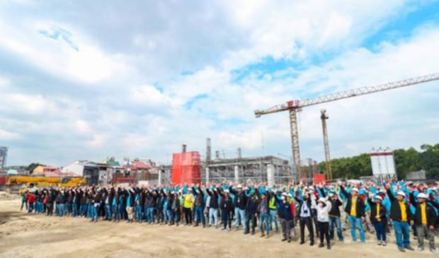 Manila Water’s Aglipay Sewage Treatment Plant (STP) project team together with its Contractor, the Consortium of Megawide Construction Corporation and Suez International, and 300 workers celebrate onsite the milestone of achieving 1 million safe man-hours without lost time incident.