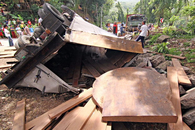 DENR probing own personnel for illegal logging in Surigao