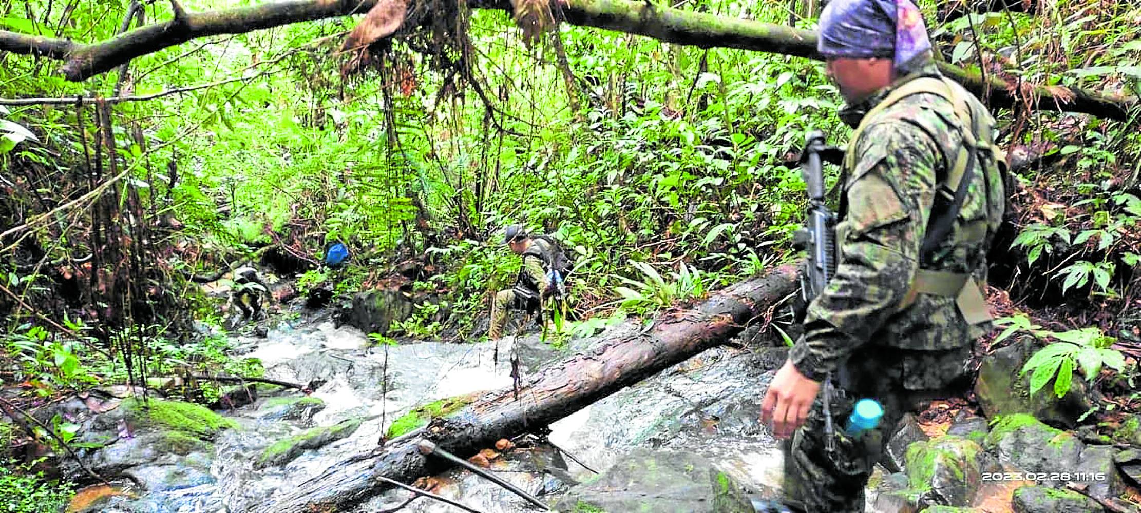 Members of the team searching for the crash site of a Cessna plane that went missing on Jan. 24 in the Sierra Madre mountains go deep into the forests of Divilacan, Isabela, amidunpredictable weather, to find the aircraft’s wreckage.