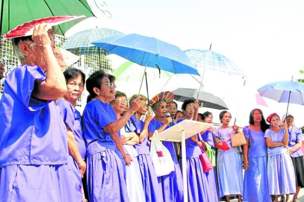 Members of Malaya Lolas (Free Grandmothers), made up of surviving victims of sexual slavery during the Japanese occupation, recounted their experiences through songs in this 2007 gathering in Candaba, Pampanga. STORY: CHR, Senate seek reparations from Japan for comfort women