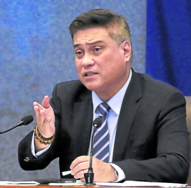 Senate President Juan Miguel Zubiri called on the Department of Energy (DOE) and the National Grid Corporation of the Philippines (NCGP) to “get their acts together” and respond to the power crises in Western Visayas. 