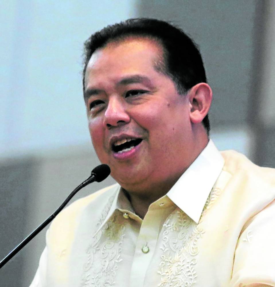 House Speaker Ferdinand Martin Romualdez has urged Filipino-Chinese business leaders to open ventures here in the country so that Filipinos would not need to go out of the country and leave their families to find a source of income.
