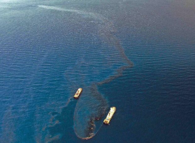 Oil leak continues 22 days after tanker submerged off Oriental Mindoro