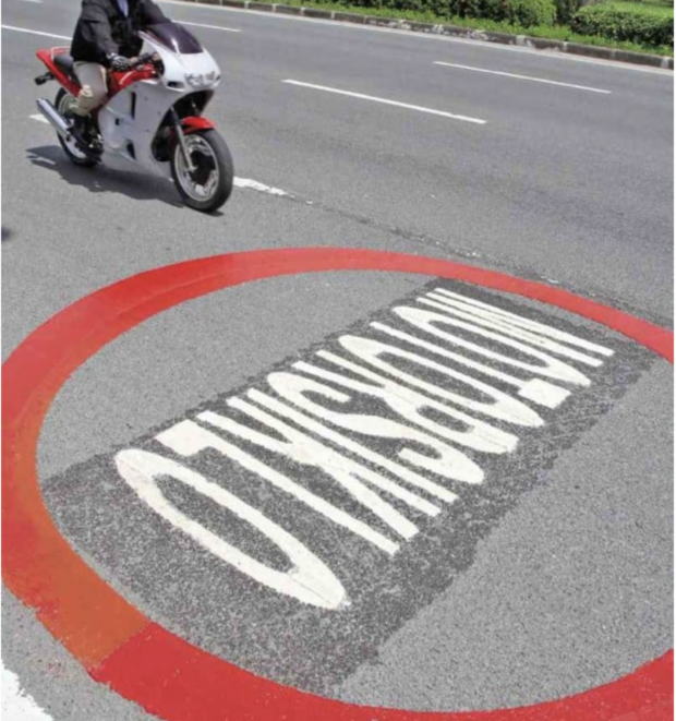 The Metropolitan Manila Development Authority (MMDA) has announced the week-long extension of the dry run for the exclusive motorcycle lane along Commonwealth Avenue in Quezon City.
