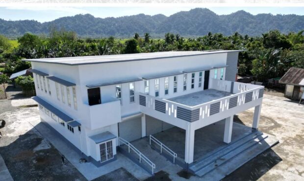 The newly built function and evacuation building in Dilasag town, Aurora province. (Photo courtesy of the Department of Public Works and Highways Region 3)