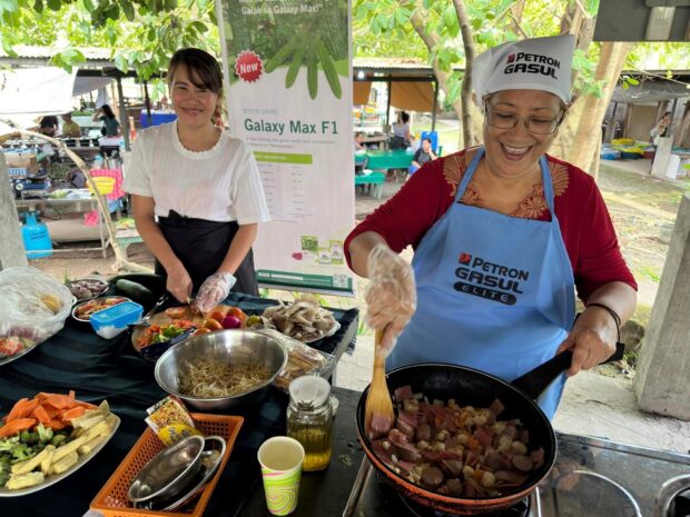 A vegetable cooking contest was held to promote awareness and love for healthy cooking.