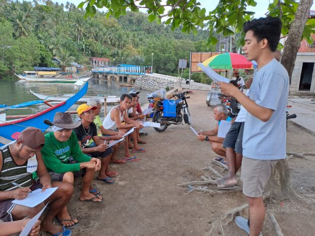 An alliance of environmental groups and scientists conducts a fact-finding mission in Oriental Mindoro following the oil spill. Photo from Kalikasan People’s Network for the Environment.