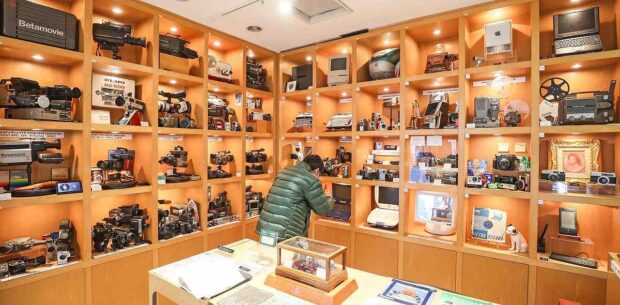 New Tokyo museum showcases ‘extinct’ media devices