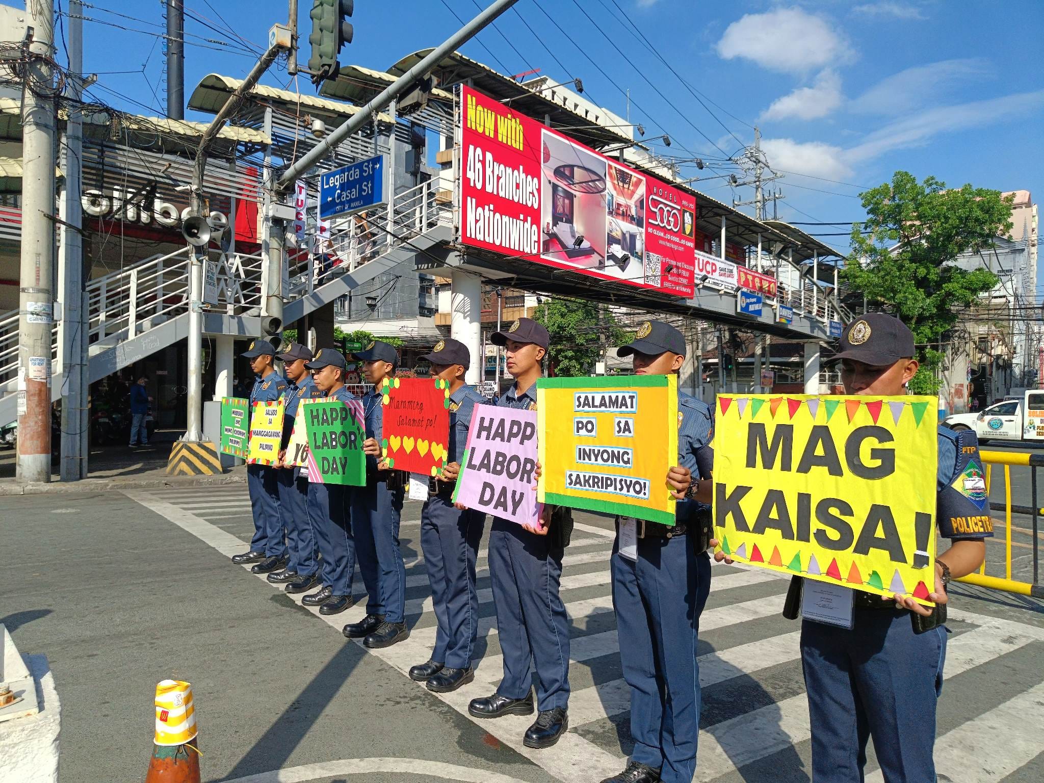 Manila police express solidarity with Labor Day protesters