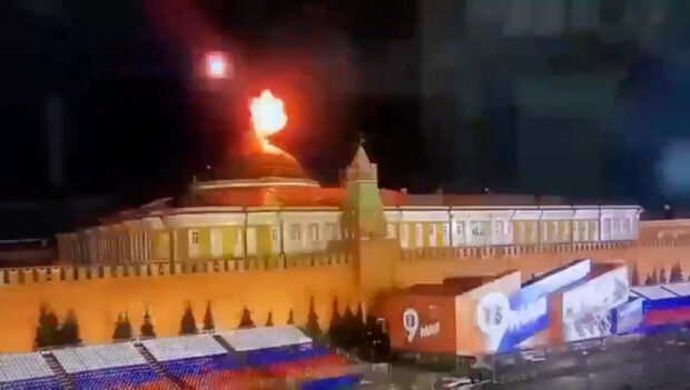 Videos show explosion over Kremlin