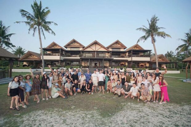 JC/House of Franchise treats Top 50 Franchisees to Balesin Island Trip.