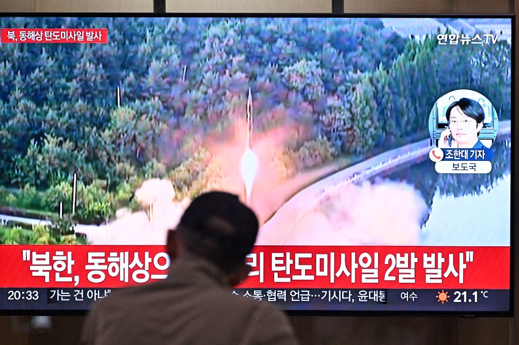North Korea fires two short-range ballistic missiles