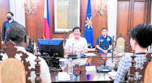 President Marcos meets with World Bank officials at Malacañang. —PALACE PHOTO