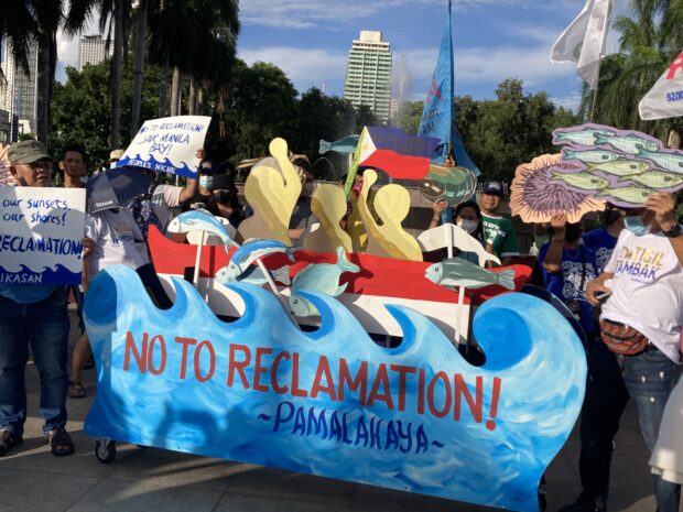 Fishermen and environmental groups parade this kinetic protest art to Malacañang Palace in time of the World Environment Day on Monday, June 5. (Photo courtesy of Pamalakaya)