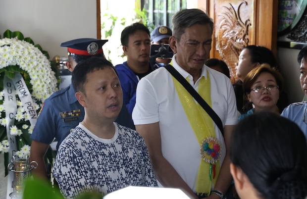 Bicol lawmakers condemn gun attack on Albay cops