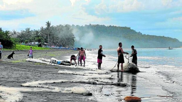 Mindoro spill woes ‘far from over,’ says mayor