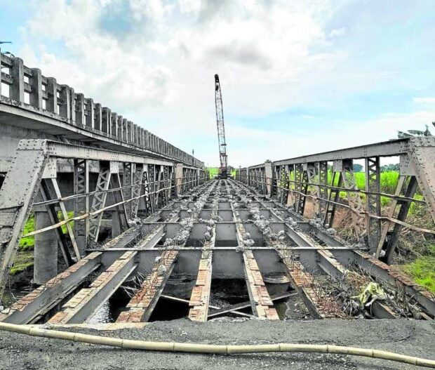 Heritage advocate wants 90-year-old Negros Occidental bridge saved