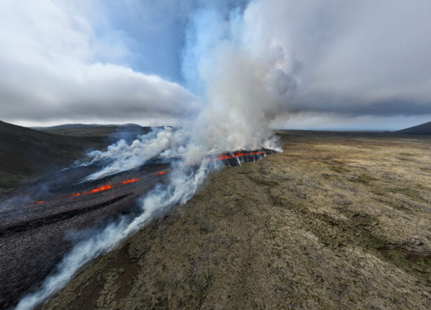 Iceland erupting volcano 