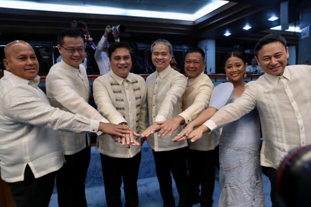 Villanueva, Binay, Angara, Ejercito, Legarda follow Zubiri’s resignation
