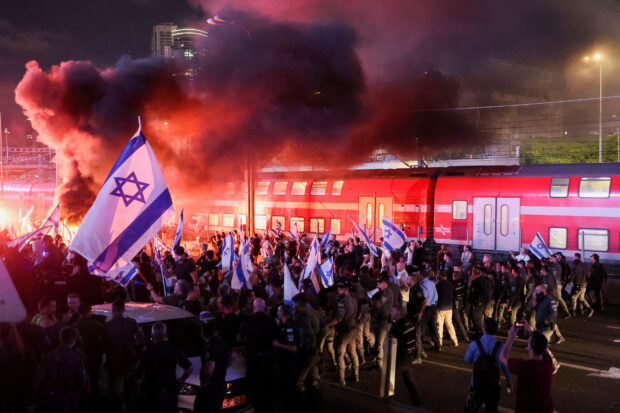 Protest in Tel Aviv after the police chief quit, citing government meddling against anti-government protesters