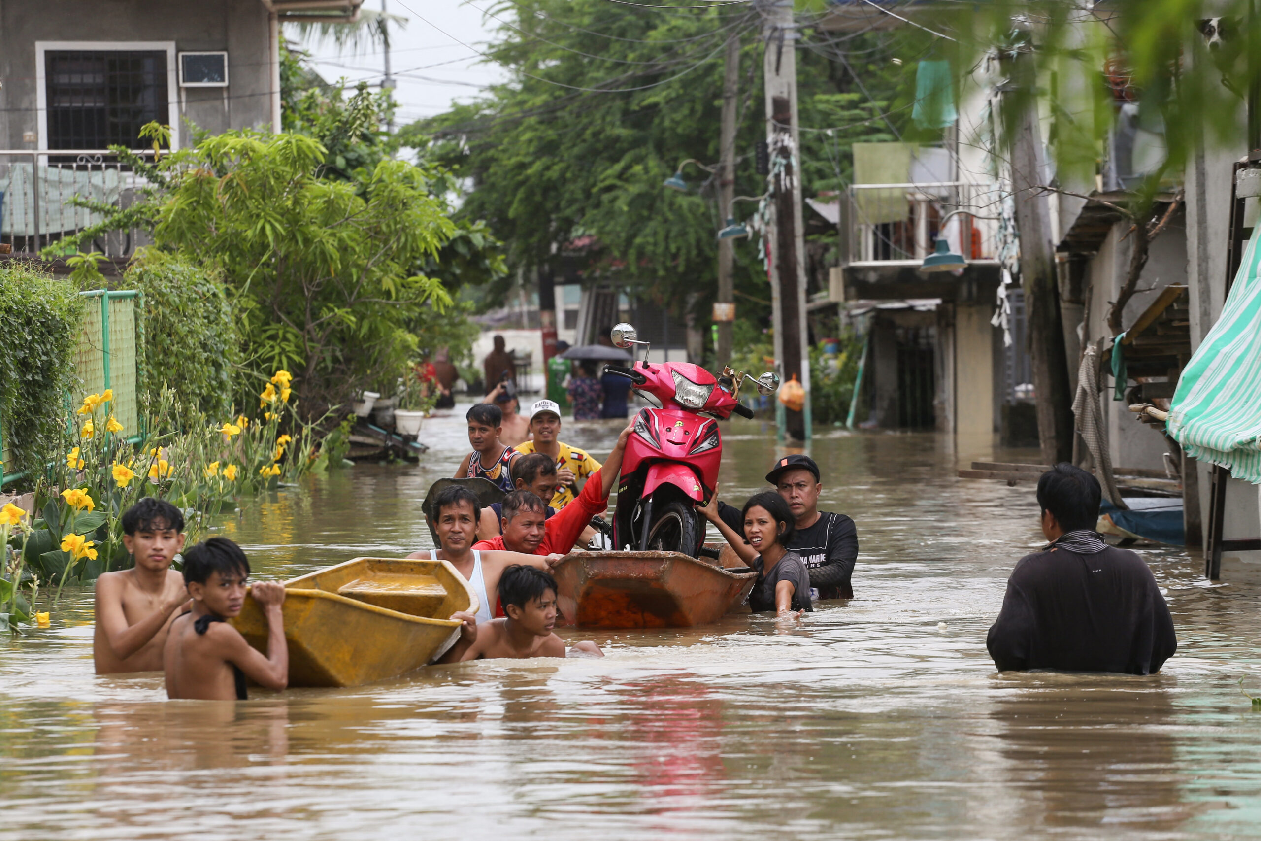 Marcos Prioritizes Rice Supply, Power Restoration In Typhoon-hit Areas 