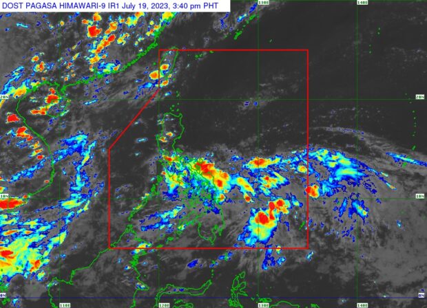Pagasa warns of possible "serious flooding" in low-lying areas of Eastern Visayas amid "red" rainfall alert