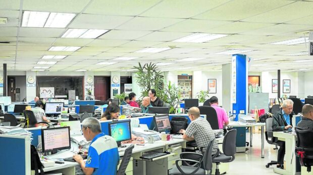 The busy Inquirer newsroom in 2015.