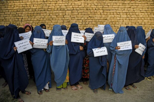 AFGHANISTAN-WOMEN-EDUCATION-PROTEST