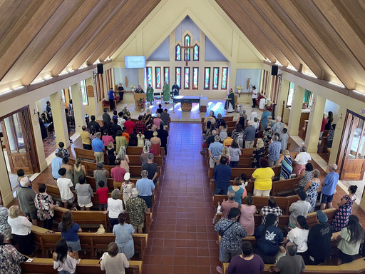 Hawaii churches offer prayers