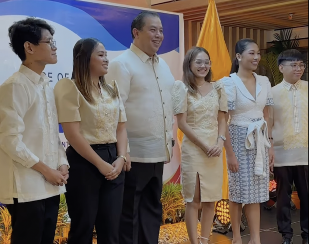 Romualdez welcomes interns to the House of Representatives