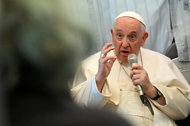 Pope says countries shouldn't 'play games' with Ukraine on arms aid