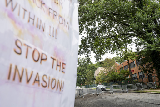 'Not safe here': Loudspeaker warns new arrivals outside NYC migrant shelter