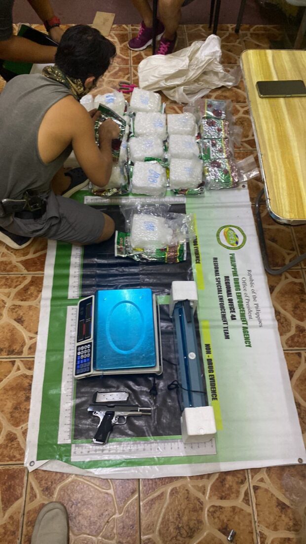 Fwd: 2 men with over P130 million worth of ‘shabu’ nabbed in Parañaque