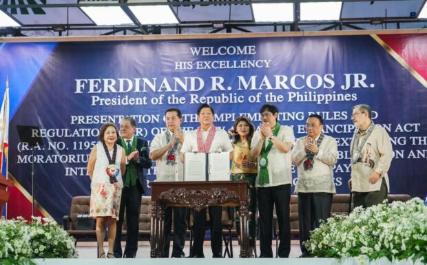 Bongbong Marcos extends farmers' land payment delay til 2025