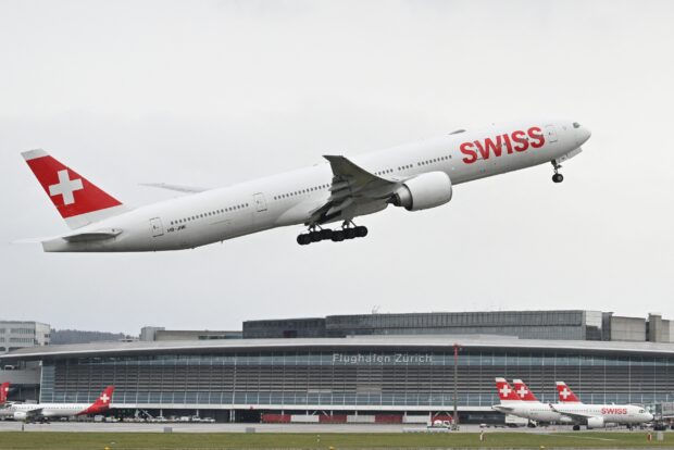 Swiss plane arrives in Spain, without a single suitcase onboard