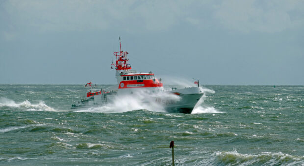 Handout picture dated 2021 and released on October 24, 2023 by the "Deutsche Gesellschaft zur Rettung Schiffbrüchiger (DGzRS, German Maritime Search and Rescue Service) shows sea rescue cruiser ship Bernhard Gruben of the DGzRS station in Hooksiel, northern Germany, that is used among others after a collision between two cargo ships in the North Sea, southwest of the island of Helgoland, Germany. Several people are missing after a collision between two cargo ships in the North Sea, one of which is believed to have sunk, German authorities said on October 24, 2023. The accident happened early on morning about 22 kilometres (13 miles) southwest of the island of Helgoland. (Photo by Frank KAHL / Die Seenotretter - DGzRS / AFP) / RESTRICTED TO EDITORIAL USE - MANDATORY CREDIT "AFP PHOTO / Die Seenotretter – DGzRS / Frank Kahl" - NO MARKETING NO ADVERTISING CAMPAIGNS - DISTRIBUTED AS A SERVICE TO CLIENTS
