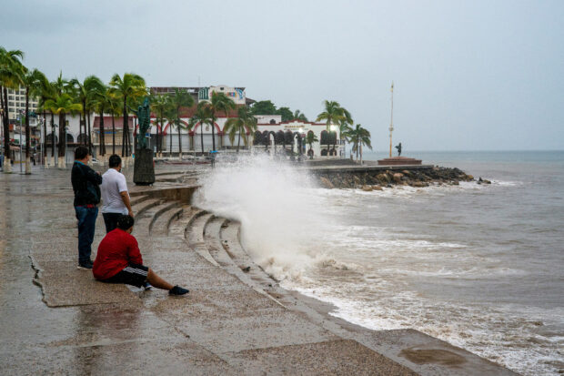 Hurricane Lidia slams into Mexico
