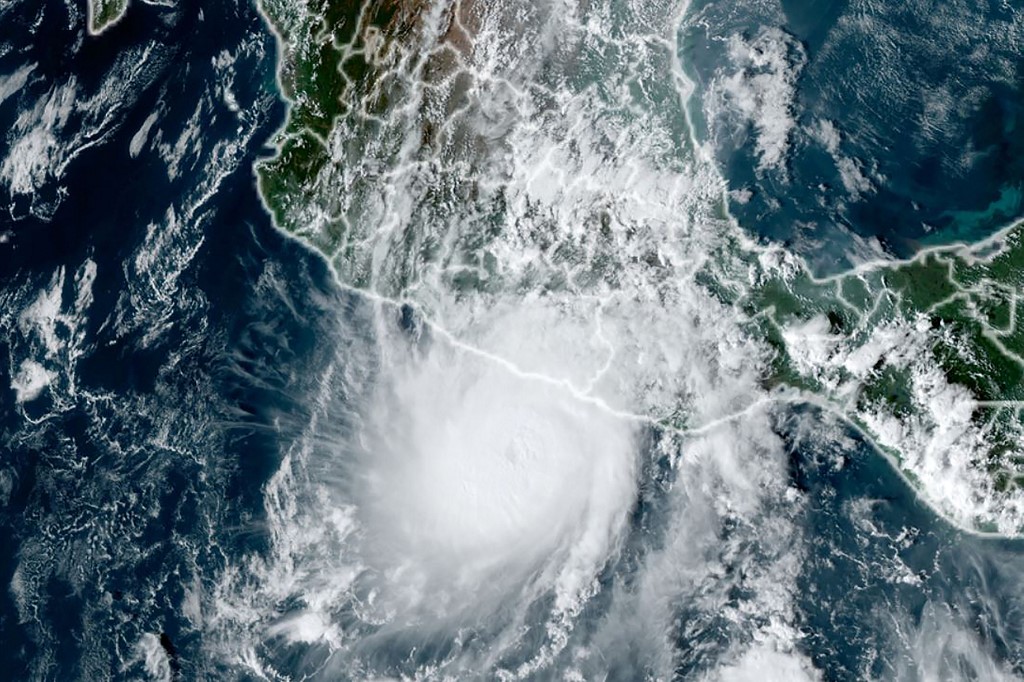 'Potentially catastrophic' Hurricane Otis heads for Mexico Inquirer News