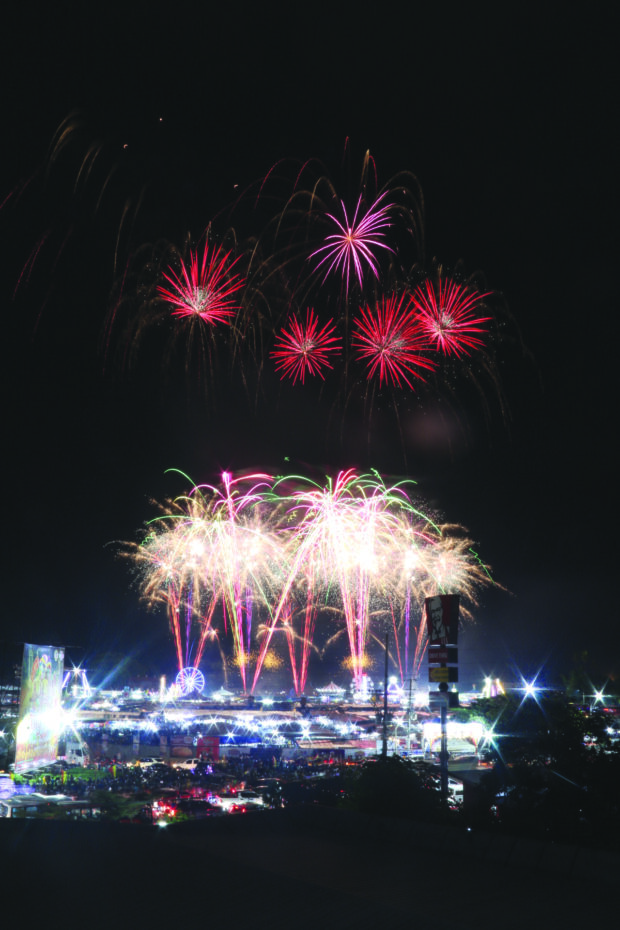 The Iligan City local government concluded the monthlong festival with a pyromusical show.