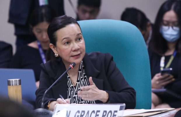 Senator Grace Poe bewailed the huge “disparity” between the allocation for the constructions of multi-purpose buildings and school buildings.