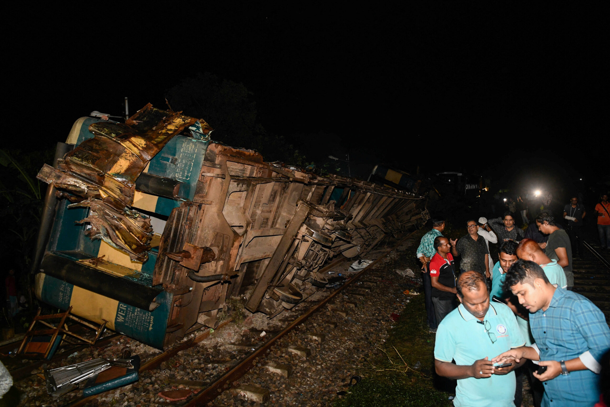 Bangladesh Trains Collide, Killing 17, Wounding Scores — Police ...