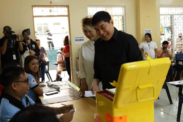 Senator Raffy Tulfo votes on Barangay and Sangguniang Kabataan Elections on October 30, 2023. (Photo from the office of the lawmaker)