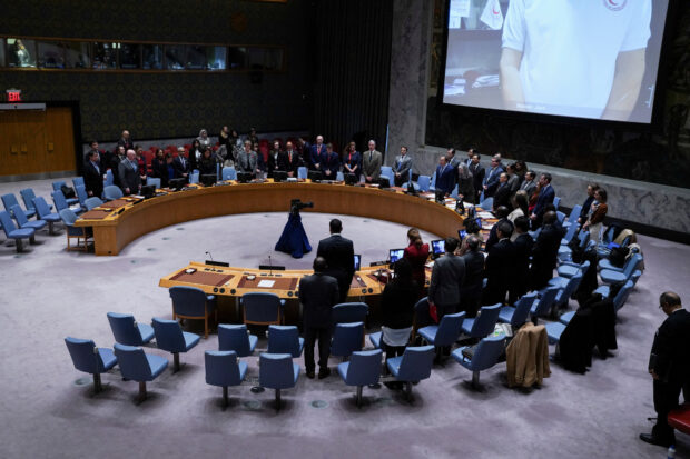 UN Security Council calls for pauses in Gaza fighting for aid