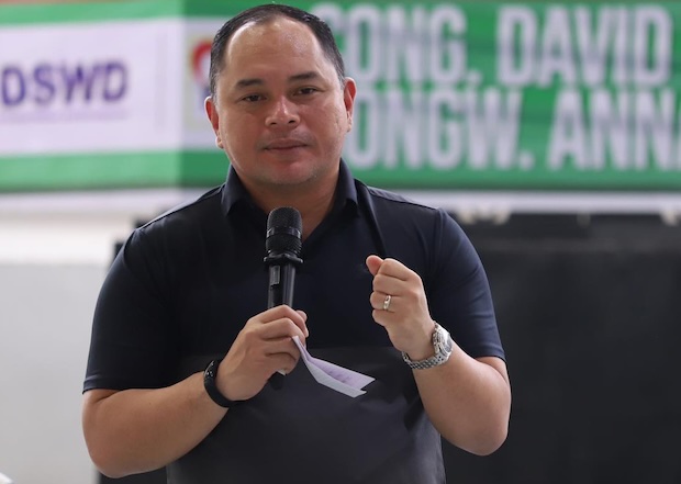 Deputy Speaker David Suarez has warned their colleagues in the Senate that the window to amend the 1987 Constitution’s economic provisions might be closing fast, as the House wants to avoid a plebiscite side-by-side the 2025 midterm polls.