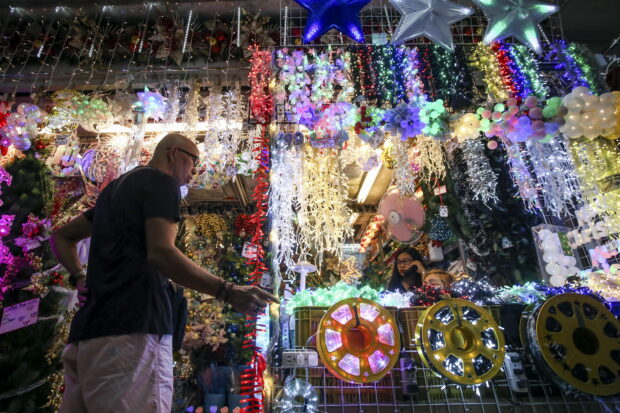 NOVEMBER 3, 2019 With only 52 days left before the Yuletide Season, vendors start selling Christmas decorations along the streets of Divisoria in Manila. INQUIRER PHOTO/ JAM STA ROSA